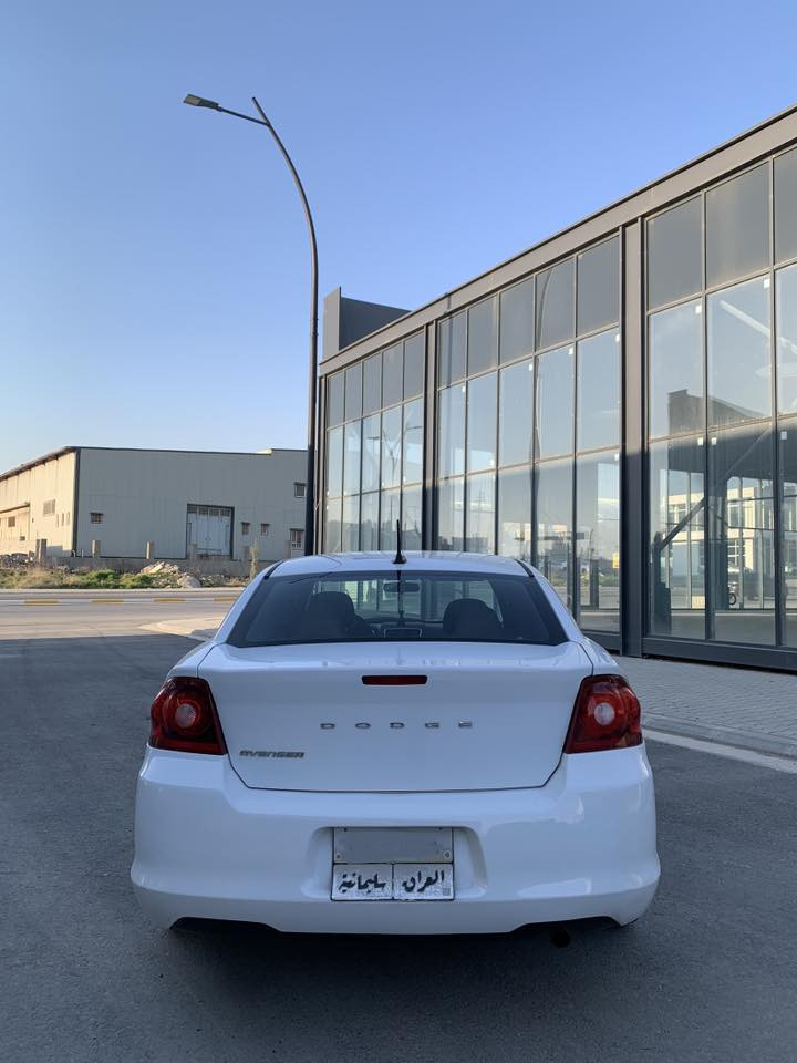 دۆج ئەڤێنجەر ٢٠١٢  ئۆتۆماتیک بێبۆیاخ بێسارد تەنها یەک قوپاوی هەیە
مەکینە ٢.٤ی مەرغوب
چوار تایەی تازەی لەسەرە سەیارەکە ڕێکو پێکو بێ مەسرەفە نمونەیە لەجوانی  وپاکی  چوار جام کارەباو ئاوێنە کارەباو سوکان ڤۆلیۆم تەحدید سورعەو تراکشن کۆنترۆڵی هەیە

نرخ:(٩٠)گەڵاو کەمێک مەجال
ژم:***********
شوێن سلێمانی
