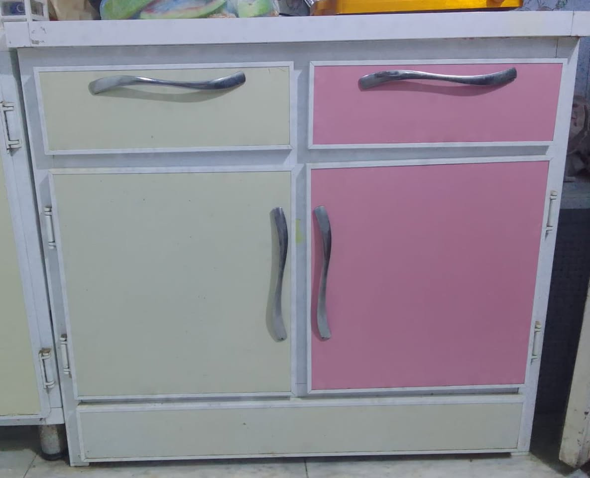 بيع غراض منزلية كاونتر 500 ديوان طول ٦ ونص والعرض ٣ ونص 250 معرض 200 جربايه أطفال 10 الاف ، مكان ناصريه مركز للاستفسار ***********
