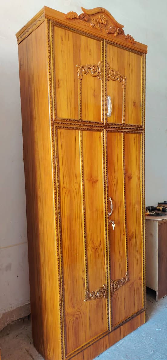 غرفه ٥ ابواب ملحق استخدام قليل جاهزه مصبوغه وكامله اي ضرر ما بيهه اخت الجديده السعر 750 قفل بدون عمله مكاني بغداد الشعله رقمي *********** موجود توصيل
