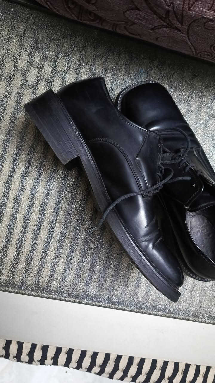 ماركه إيطالي قياس ٤٢ شرط نظافه فول مكاني بغداد.


**إذا كنت صاحب هذا الإعلان وتريد حذفه لأي سبب، رجاءا أرسل رسالة إلى الدعم الفني**