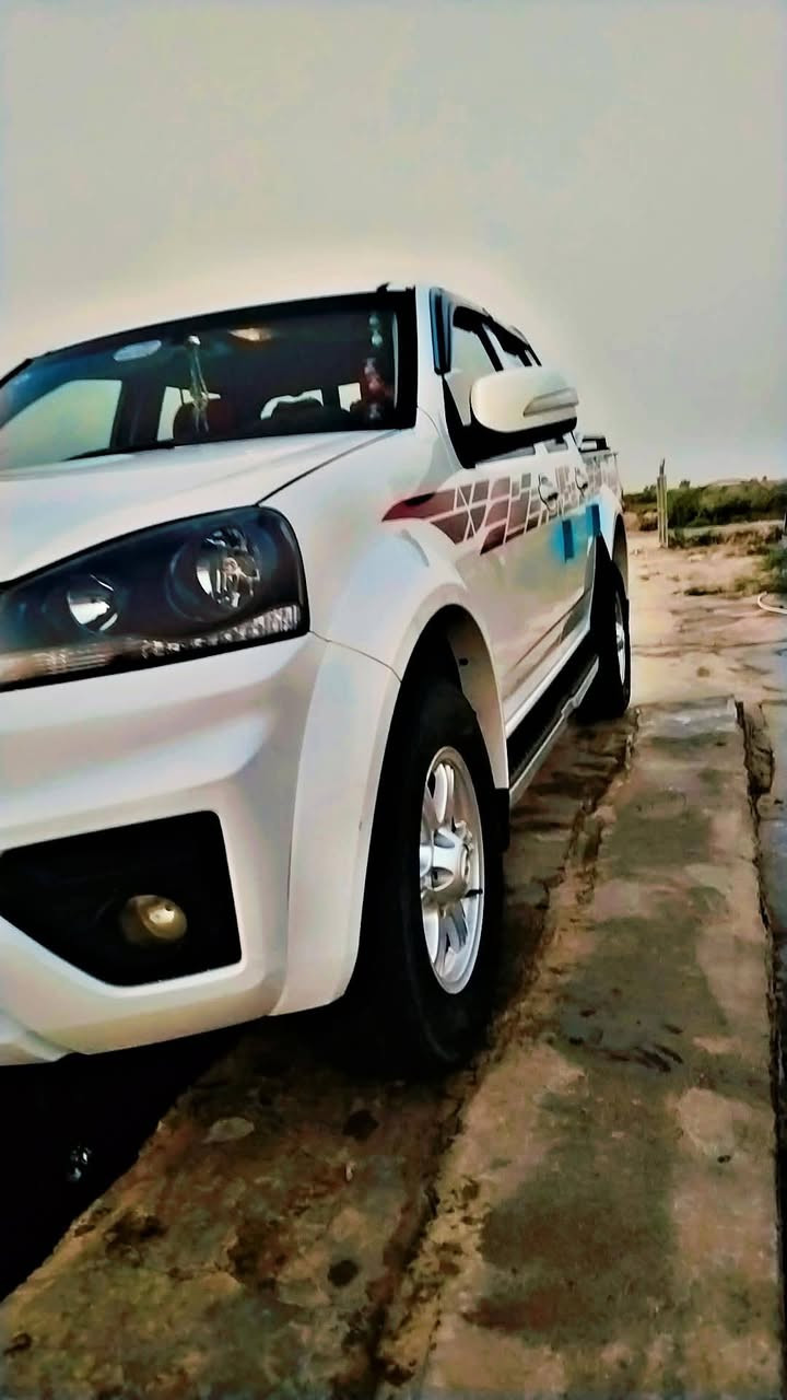 سلام عليكم بيكم كريت موديل 2024 رقم واسط ماشيه 50 الف مكفوله كفاله عامه من كلشي السياره بسمي مداور ثاني يوم مكان ذيقار قضاء الفجر السعر 142 وبيه مجال اتصال ***********
