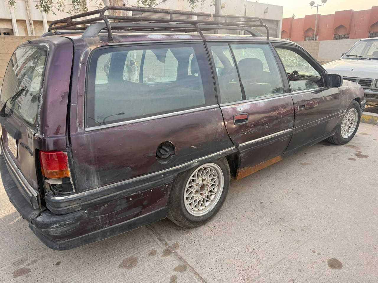 اوبل اميكا موديل 93 كير عادي
كير جديد زوج تايرات جديد
السعر 17 ورقة
***********
