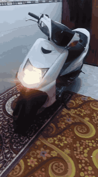 دراجه سكنكس ياباني اصل نثيه كابريتر  مفتوح بس قبق ولفات  بوشه كامل بستن دراجه جاهزه للبيع العنوان البصرة دور شرطه
***********
