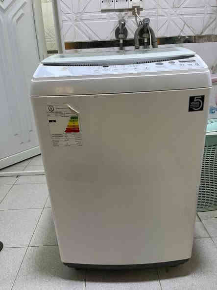 غسالة ملابس نوعية الحافظ نضيف كلش السعر ١٥٠الف مكاني سوق الشيوخ ***********
