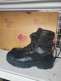 كوري باله اصلي خفيف و طركه عاليه فول نظافة شرط الفحص متوفر قياسات 38/3...