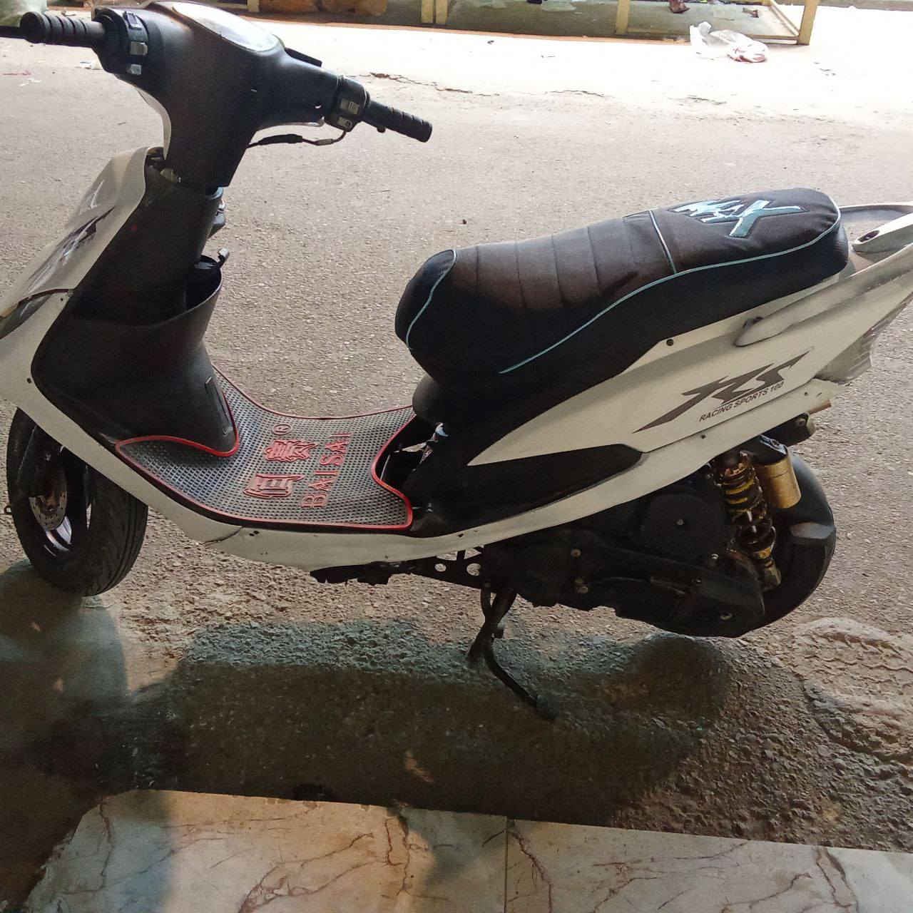 السلام عليكم دراجه ماكس عدله للبيع الدراجه مفتوحه مره وحده شلعه و معدل ونعومه خير من الله السعر 650 ب بيهه مجال المكان بصره ابو الخصيب الرقم ***********
