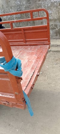 توك توك • مكاني الهوير • أسود