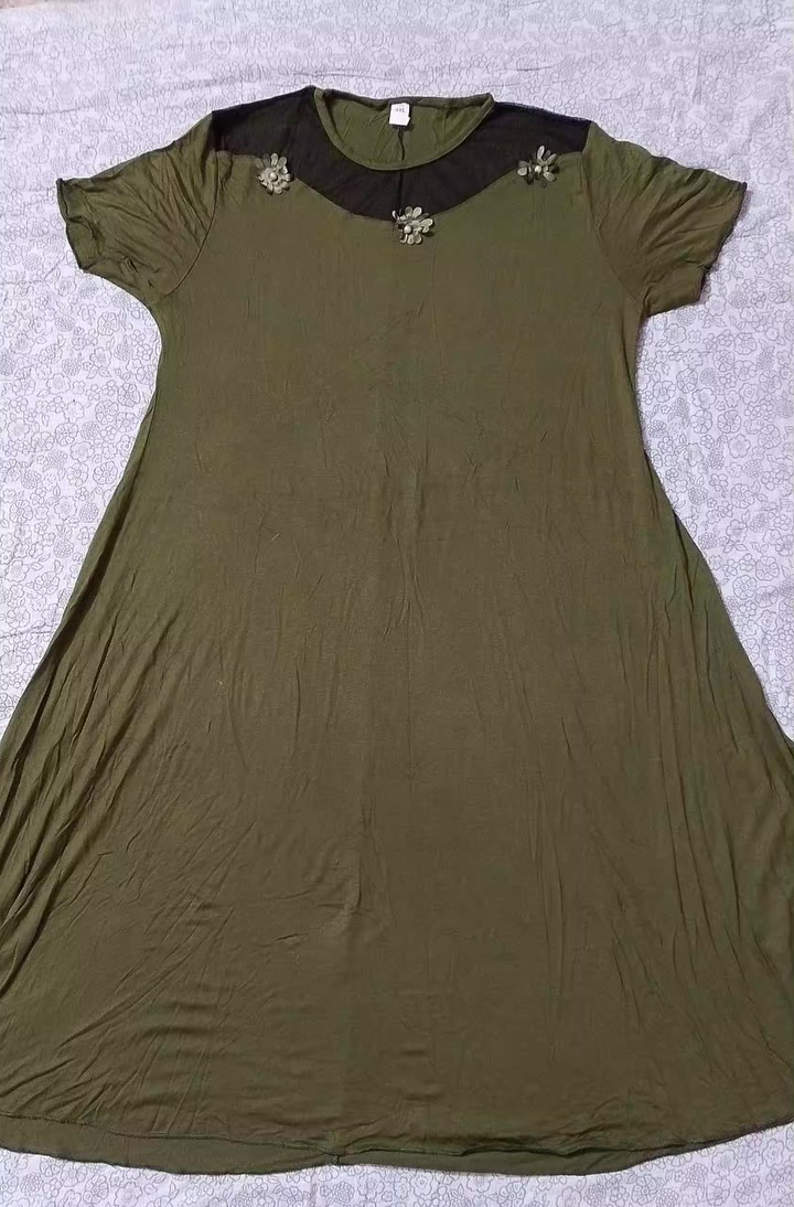 شلحات بضاعه جديده كسر جديد 
جميع الاقشمه برلون كشمير ستن فانيله زبده وأسعار كلش حلوه للاستفسار والحجز خاص وتدللون


**إذا كنت صاحب هذا الإعلان وتريد حذفه لأي سبب، رجاءا أرسل رسالة إلى الدعم الفني**