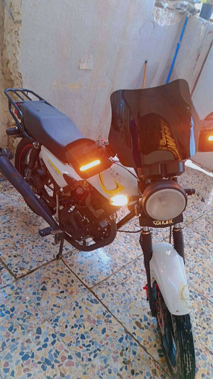 سلام عليكم سونك ماكس  دراجة نضيفة مكينة نضيفة مابيها اي نقص  عنوان بغداد  ***********
