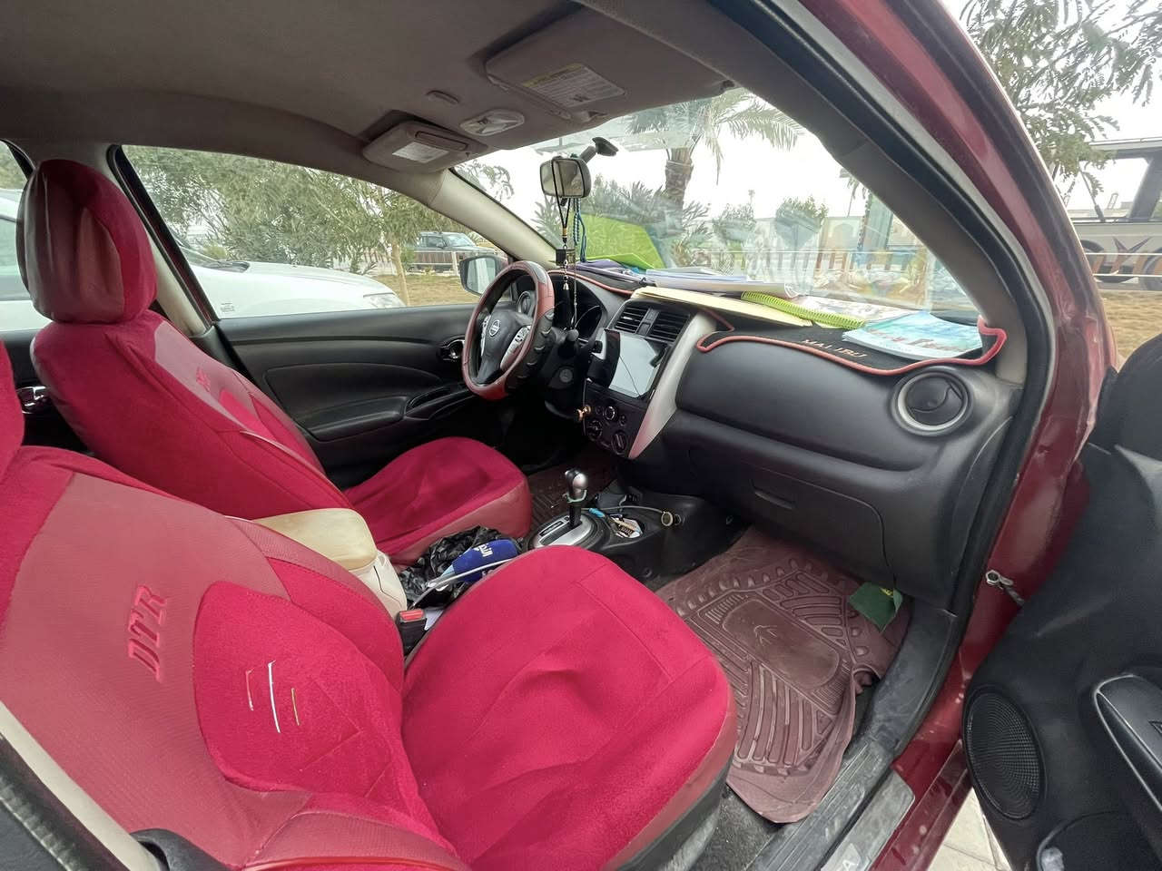 نيسان فيرسا 2017 وارد أمريكي بيه جاملغ صوب السائق السيارة مال معوقين وحرة والمعوق اخوي باسمة السيارة السيارة ماعايزة شي كله جاهز 
السعر 85 وبيها مجال  
*********** لا تكسر بالحلال اتصل تراسل بخدمتك
