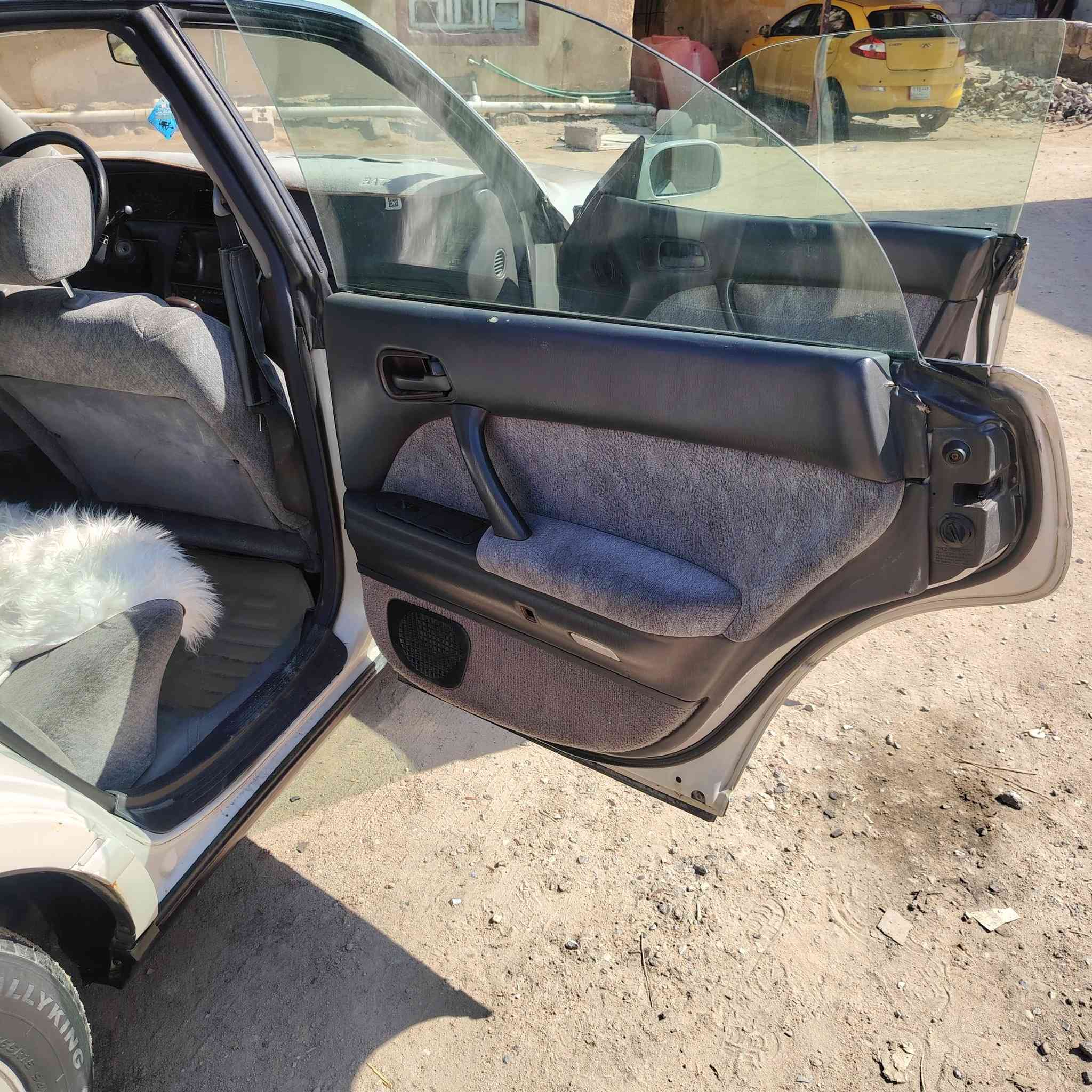 يالله السلام عليكم سيارة بطة فصل مديل 2000
محرك كارتون ٢٥٠٠ ابوالكلاص فيفيتي
كير شرط شك الكاع
حدادة باكيت من الطول الطول شرط ما تسمع طكة
تخم تاير جديد
منضومة تبريد +السيارة كلهة مقلف التبريد عازل
دواخل ٩٠ بل ١٠٠ تاب سستم صوت زاد اتنتة لايلون
كهربايات من طول الطول شغالة
شيارة مكفولة كص نقل ومن الضربة القوية
رقم بصرة نكليزي سنوية 30 هزة جديدة
عنوان بصرة  كرمت علي  رقم الهاتف ***********
 السعر ٥٥ وبيهة مجال  الشراي يتصل
