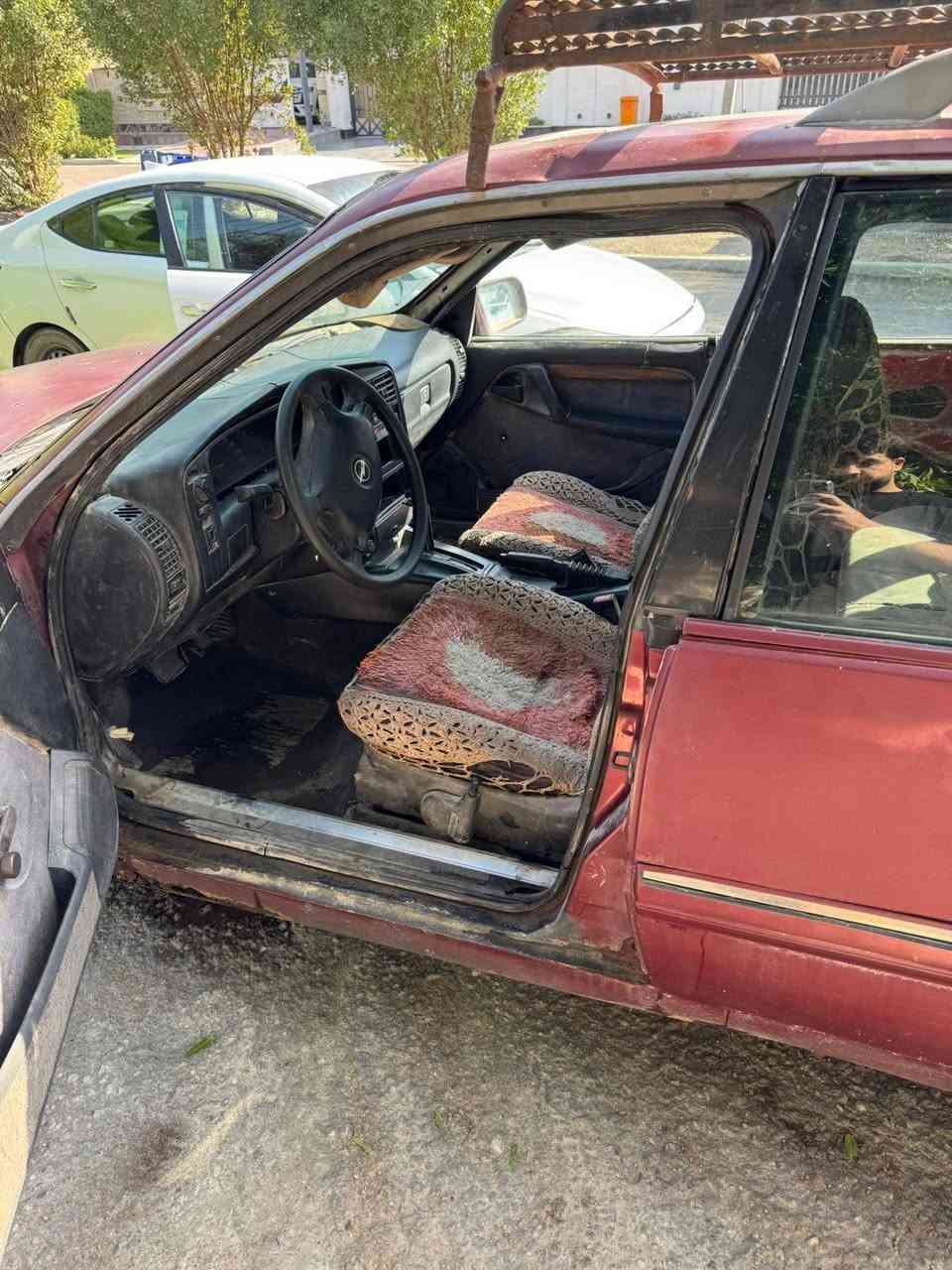 السلام عليكم
للبيع اوبل ستيشن ٩٢ كير اوتو 
مال شغل رقمهه نجف مشروع وطني اي محافظه تتحول 
السعر 19$ وبيهه مجال بسيط 
***********
