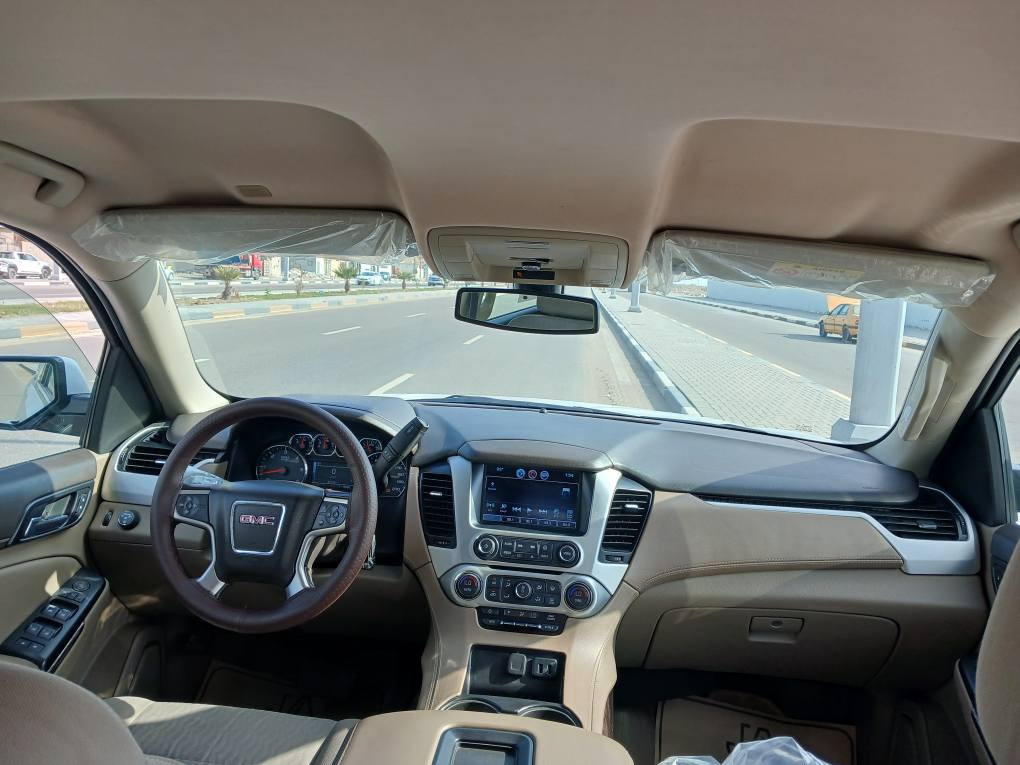 السلام عليكم 
GMC
2020 خليجي
رقم بصره الجديد
SLE
ماشيه 90 كيلو
بيه بنيد تبديل بلادي
وجاملق امامي صبغ
مع تعديل بصيط جداا بالشاصي
باب خلفي كهربائي
العنوان البصره
السعر 370
الهاتف 
*********** البصرة, العراق
