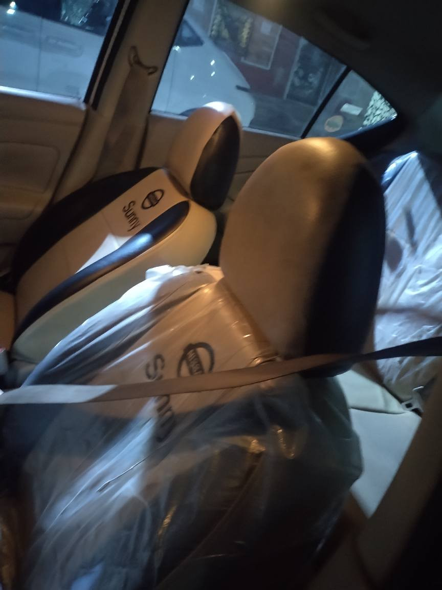 سلام عليكم سني هندي موديل ٢٠ بأسمى ورقم بغداد انكليزي كير محرك جديد قبل شهر سويت ادامه كامله قاعده فيت بم جديده مال حاويه أصليه وتبديل صدر كامل جديد وتبديل زيت الكير   ويل كب وتخم إطارات جديد السياره جاهزه وجديده. امدوشمه جلد درجه اولى مع الأرضيه  تدفئه وتبريد شغال  . يوجد فيها بارد قليل فقط بدون صبغ  السعر ١٠٨ وبيه مجال للشراي العنوان بياع تقاطع درويش خلف محطة الكهرباء في حي التراث *********** غير متواجد على الفيس بوك
