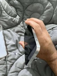 ايفون ١٢ برو • سماعه داخليه معطله • ضهر نظيف