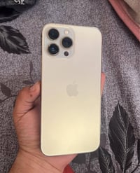 ايفون ١٣ برو ماكس • ٢٥٦ • بطارية ٩٣