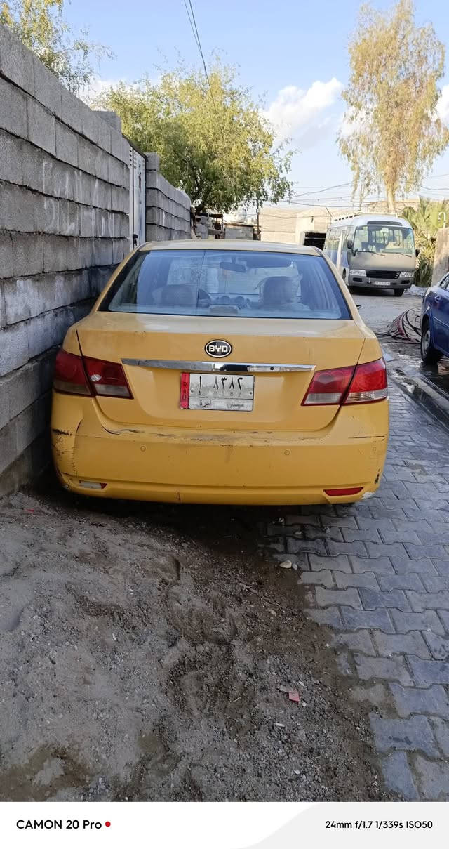 السلام عليكم سياره بي واي دي محور كير ومكينه كورلا  للبيع السعر 15ورقه تشتغل تك السياره مااعرف السبب كير جديد مكينه بيها خيط تبخير سياره شغاله سنويه موجوده بس راعيها مااندله واكفلك سرقه وعشائر ***********
