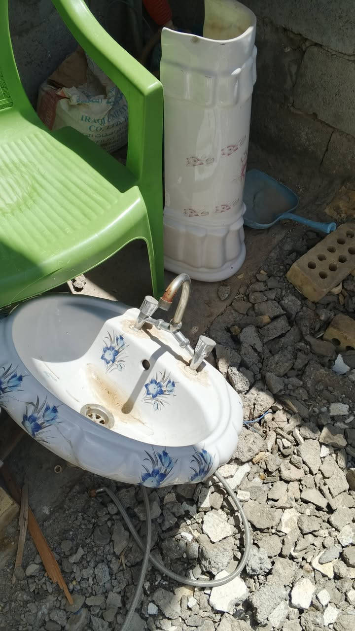 غراض للبيع 
مغاسل حجم كبير ثنين الوحده ب ١٥ مع الخلاط 
ميز بلازمه بعده جديد مستخدم شي قليل ب ١٠٠
مفرغه هواء حجم ٦٠ سعره ٥٠ الف 
حوض سمك كامل مع غراضه سعره ٥٠ الف 
مكاني حي القدس


**إذا كنت صاحب هذا الإعلان وتريد حذفه لأي سبب، رجاءا أرسل رسالة إلى الدعم الفني**