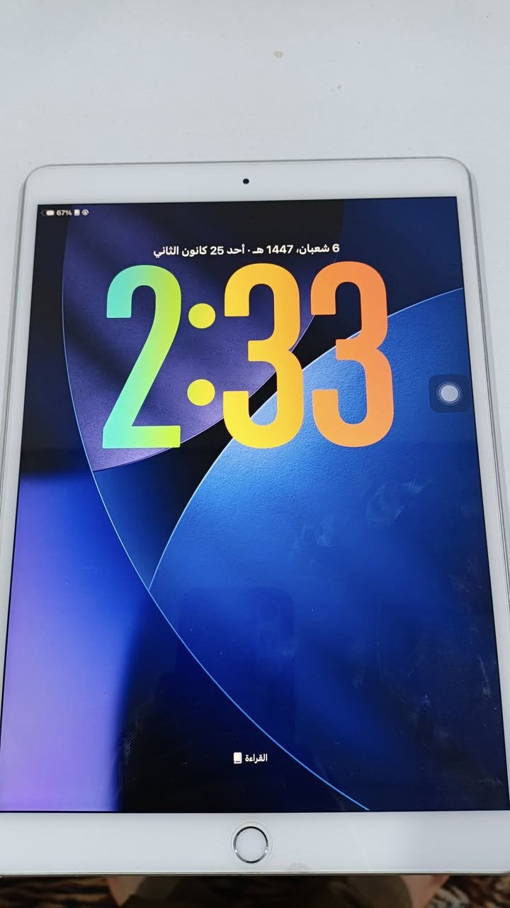 ايباد ابل air 3
النظافة مثل ما موضح بالصورة الظهر
غير مستبدل اي قطعة 
بطارية 89 
ذاكرة 64

للبيع بسعر 165 الف
تواصل خاص او على الرقم ***********

