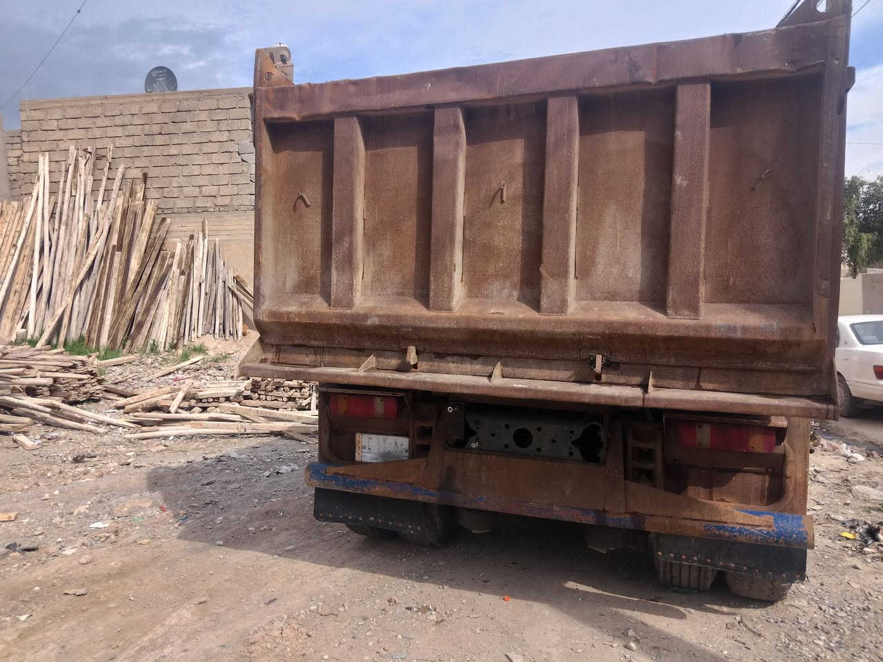 السلام عليكم سكانيا 113 للبيع اي استفسار عن رقم بو واتساب ***********
