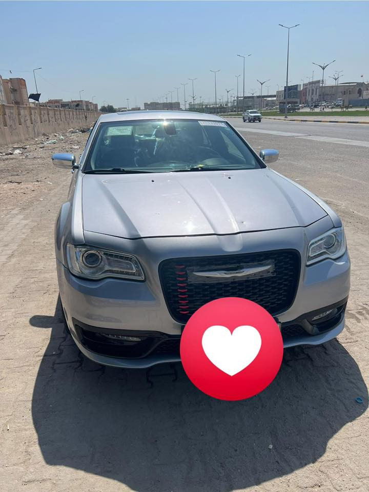 سلام عليكم سياره أدوات متومه طبق الأصل سياره واحد على واحد جديده بمعنا كلمه فول مواصفات إس فتحتين كصه وحده شغل درجه أوله مكينه ٣٦٠٠ كير ٨نمر برده خلفيه سياره فول فول مديل ١٦. السعر 85 وبيها مجال كير ماوس رقم هاتف *********** مكان السياره بصره
