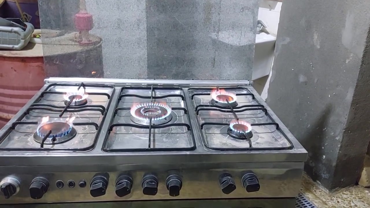 طباخ للبيع مستعمل 60×90 مصري شغال مثل ماتشوفون
السعر 150 الاتصال وتساب 
***********
