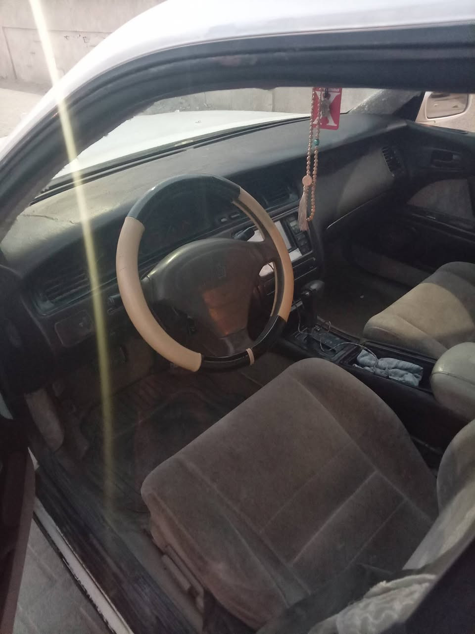 سلام عليكم بطه متصل سياره جديده مكفوله من الكص ونقل وضربه رقم جديد تحويل ثاني يوم السعر ٧٠ العنوان ابو لخصيب حمدان ***********
