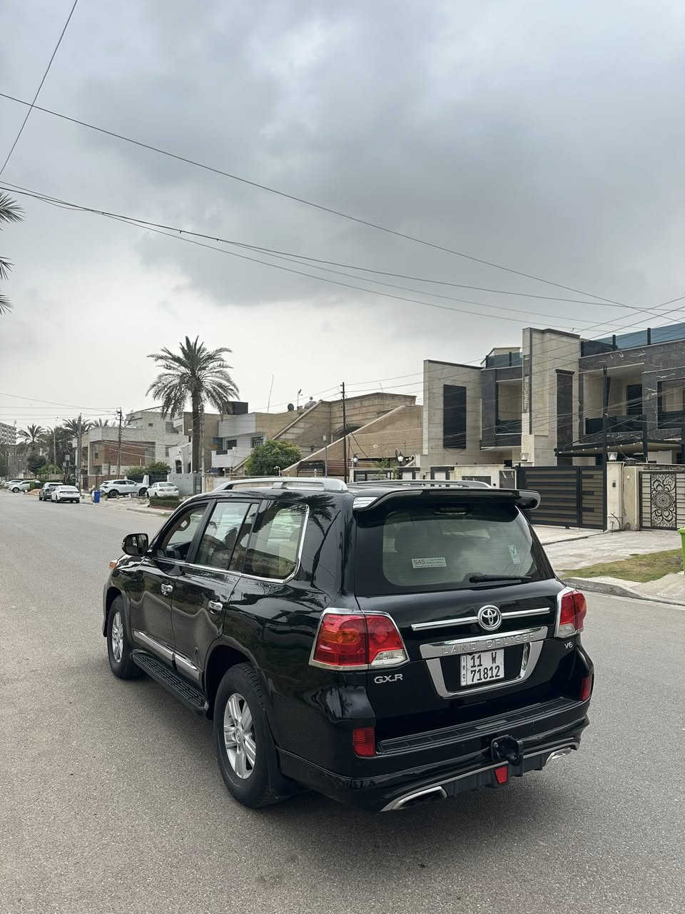 تويوتا لاندكروز 2014 اسود  GXR ساز

محرك 6 سلندر 

رقم بغداد الجديد باسمي تحويل مباشر 

استخدام شخصي جديده بمعنى الكلمه 

مكفوله كفاله عامه عدا مكانين بارد بسيط 

مكينه كير كفالة 100‎%‎ 
حداديه تراي شرط 100‎%‎

المواصفات المعروفه للاندكروزر  GXR
حساسات ، كامره ، مري شفط ،
تشغيل عن بعد ، لايت زينون عالي ناصي 
داخل جلد ، كرسي كهرباء ، طفاية
مرايات عتم عاكس للضوء العالي 
داخل صاج ، فول تحكم ، يدات نيكل

السعر 352 وبيه مجال 
ماكو هيج سعر بهاي النظافه 

اي استفسار
***********

مكان السيارة بغداد السيديه

