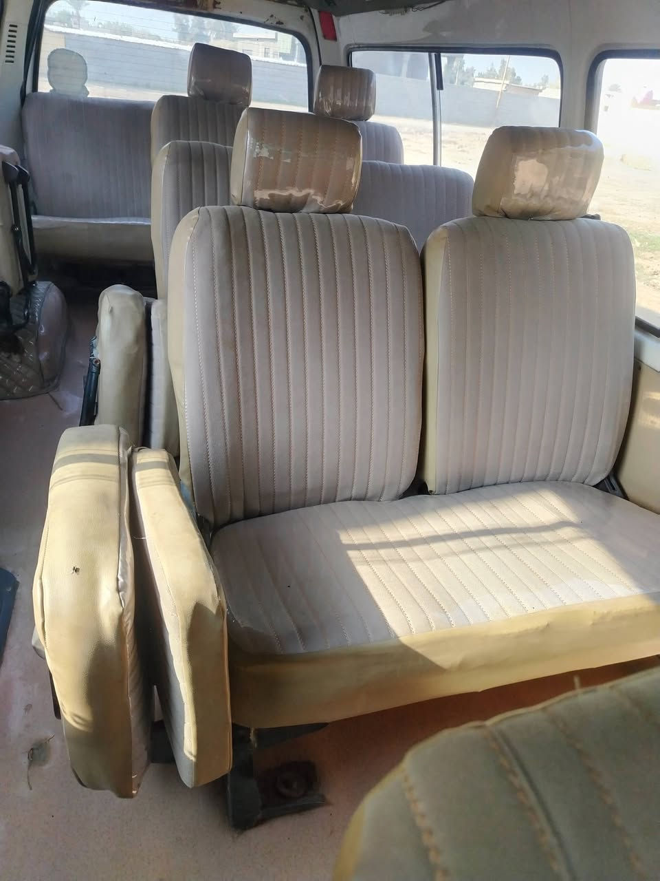 من رخصت صاحب الادمن
لبيع فتون موديل 2010 فراشه مكنيه كير واكسن مكفولات دوشمه جديده صدر جديد مشط باور جديد تخم تاير جديد كهربائيات كله شغاله شاشه بل دشبول اناره داخليه
رقم بابل بسمي محول جديد بس ارقام ما مستلم بعدني مصفره هيئه ومرور تريد وكاله تريد تحويل السعر 55وبيه مجال رقم الهاتف *********** بيه وتساب
