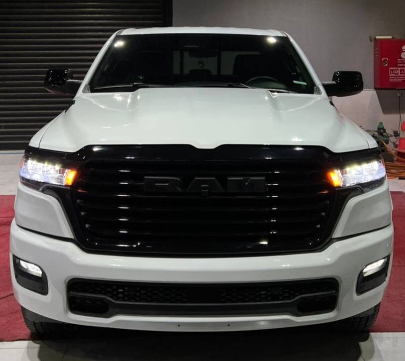 Dodge Ram 1500 
V6 - 3.6L - 4x2
 
-موديل : 2025 ٫ شكل جديد
_ محرك : 3.6 ٫ سلندر : 6  
_ماشيه: 3 ألف فقط
-بصمە و شغال
-شاشە  كبير
-کامیرا 
_تدفئة المقاعد 
-سوکان هیتر
-ئوتو ستوب
-باب طول بودي قصير 

3.000 miles
-2 قطعه صبغ بدون دواخل

-شركة : ريبوار سالار صالح 
-اربیل شارع ١٠٠م

  0750 4109494
  0775 9149562
