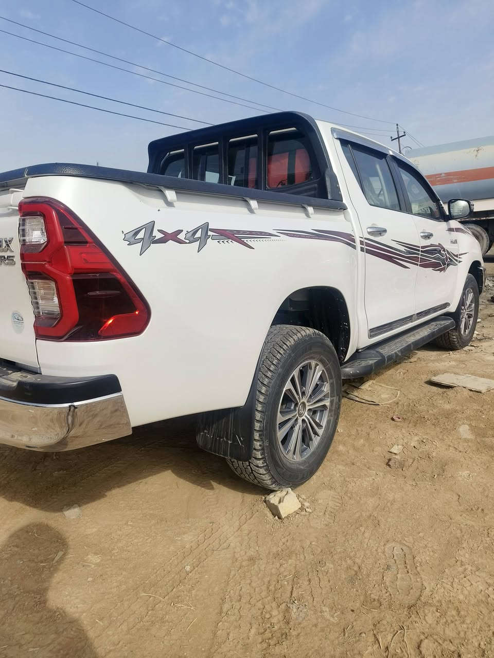 سلام وعليكم بيكم اربعه وعشرين سعودي كفاله عامه ***********
