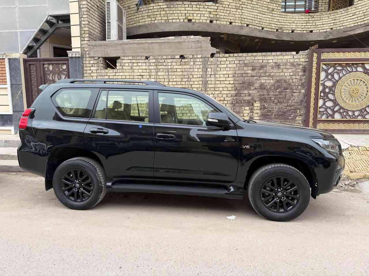 برادو 2023 رقم اربيل باسمي

فئه TX.S دبل تانكي خليجي ضمان شركه ساز

ماشيه 33.000 

بصمه + بصمه أبواب 

تشغيل عن بعد 

فتحه سقف سلايت

زراك لايت 

حساسات 

ثلاجه 

فور ويل 

كشنات كهرباء

كشنات جلد 

شاشه كامره  

و بعد بيها مواصفات 

*بعدها بلضمان السياره 

***********

مكان السياره بغداد / حي جميله بغداد, العراق
