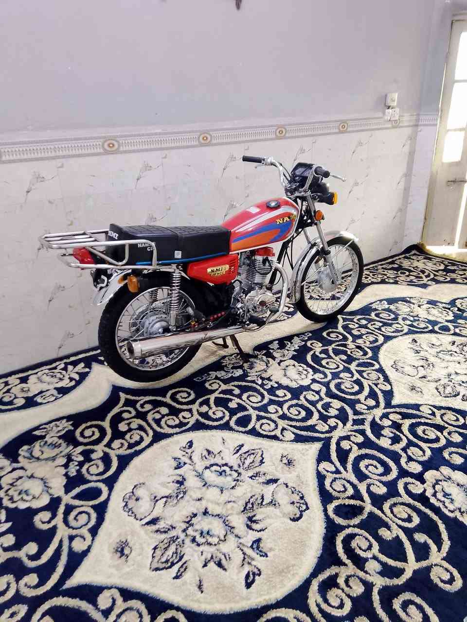 سلام عليكم دراجه شاصي نامه متياز باب أول بوري رفيع ابوالنجمه مديل 25اوراق تعميركله نامه شلامجه اصلي ماكوشي مومختم واصلي من احمدشهاب مكينه انتنس براغي صفرصالها شهرمن من عمرتها دراجه متعوب عليها كلش شوفت عينك مكفوله كفاله عامه شرط شخط مابيها صارت عليه مليون ابيع متوازي لومامتوازي مابيع بهيج سعر700وبيها مجال حك الجيه فقط ***********مكاني طوريج ***********
