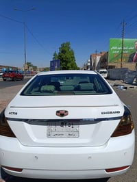 جلي E7 2013 رقم واسط بسمي مكان بغداد حي العامل سعر 50  وبيه مجال كير م...