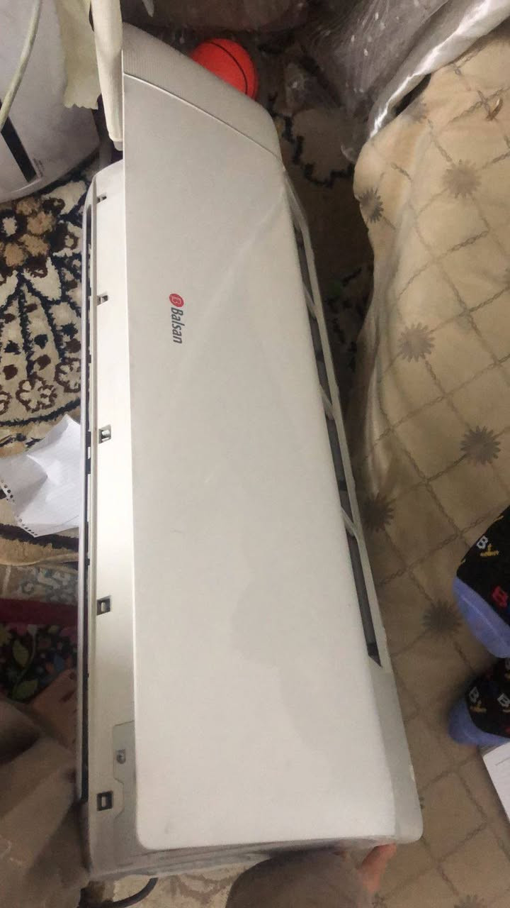 سلام عليكم
للبيع
سبالت عدد 2 
LG انفيرتر طنين اله أخو جديد 
والثاني واحد طن أخو جديد 
مشتغلات موسم واحد 
نضافه مبينه بصور 
***********
