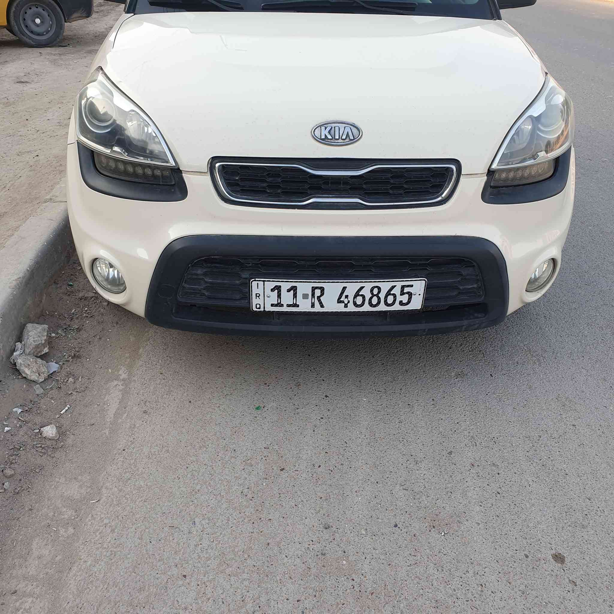 سلام عليكم كيه صول موديل 2013 فول الفول بيها صبغ ٣قطع شخوط صدر امامي وخلفي جديد تخم تاير جديد عنوان بغداد مدينه الصدر  سعر بشدة   ***********
