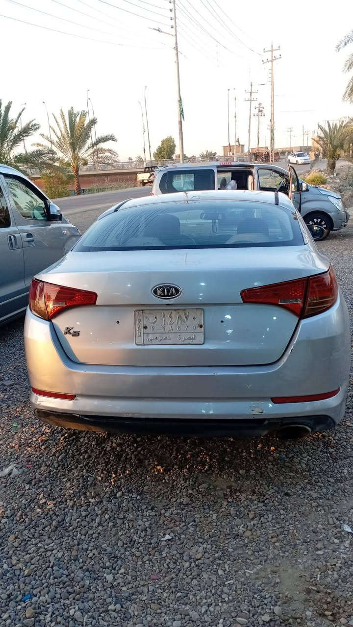 سلام عليكم اخوان كي 5 مديل 12
وارد كوري مكينه 2000 دوش مكينه وكير كفاله تبريد

دواخل نضيفه اخوان سياره كوري مامكفوله من صبغ 

بيهه فقط دكه خفيفه بلايت الامامي خشم الجاملغ فقط

رقم بصره بسمي تحويل ثاني يوم    السعر.   86 وبيهه

مجال.  ‏‪***********‬‏

مكاني البصره قضاء المدينه المدينة, البصرة
