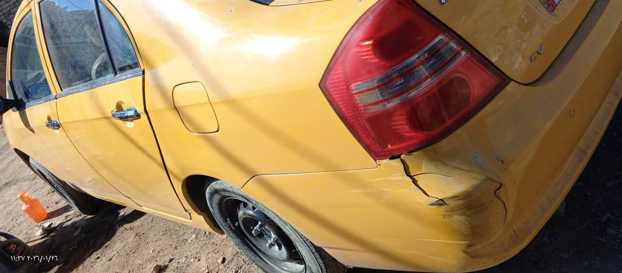 سلام عليكم للبيع ليفان 2011رقم نكليزي كير مكينه تبريد كلهن خير من لله شرط تحويل سياره بلاديه لاصبع ولا ضربه ولا خياس سياره جاهزه مكان بغداد عويريج سعر 44وبيه مجال ‏‪***********‬‏
