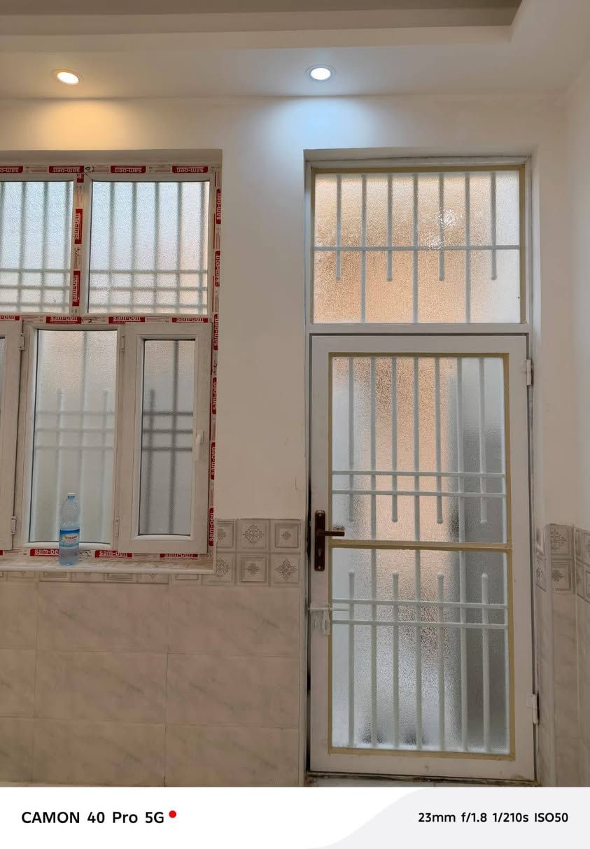 بيت 50 متر طابو صرف حي الاطارات منطقة 29 بناء حديث درجة أولى طابقين خدمات كاملة ماء مجاري كهرباء جديد مامسكون السعر 110 بي مجال قليل للتفاصيل أكثر الاتصال على *********** متواجد واتساب
