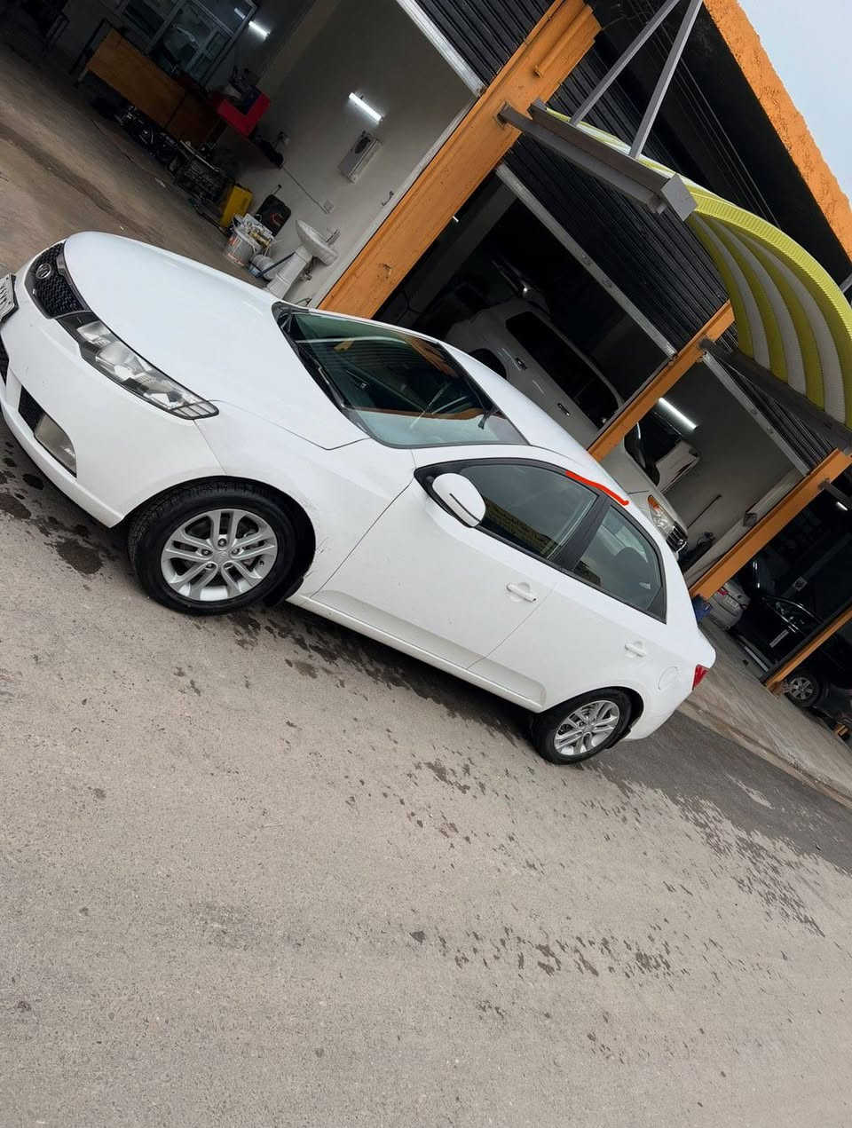 كيا سيراتو ٢٠١١   . او جهيت  ختا سور   سبخ   بي داخلي    و هندك  تعديل تيدا . مكينا جديد يا دانايه سه ر  . ٩٧ ورقا  مجال*********** دهوك, العراق
