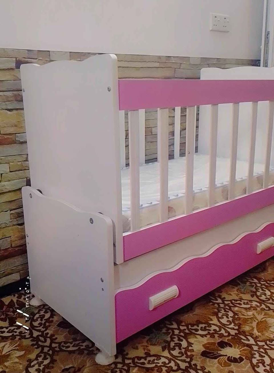 كاروك للبيع نظيف سعر 85 الف 
العنوان كربلاء خلف جامعة العميد 
*********** كربلاء, العراق
