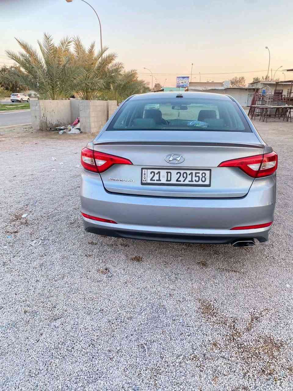 السلام عليكم سوناتا 2017 رقم سليمانيه 
ضرر فقط بنيد بدون دواخل ولا ارباك
محرك وكير مكفول
محرك ٢٤٠٠
تخم تاير امامي وخلفي
صدر امامي + خلفي جديد
مواصفات نص
السعر 135 وبيه مجال 
تحويل او وكاله مباشرة 
مكان الانبار عامرية الصمود 
الاتصال ***********
