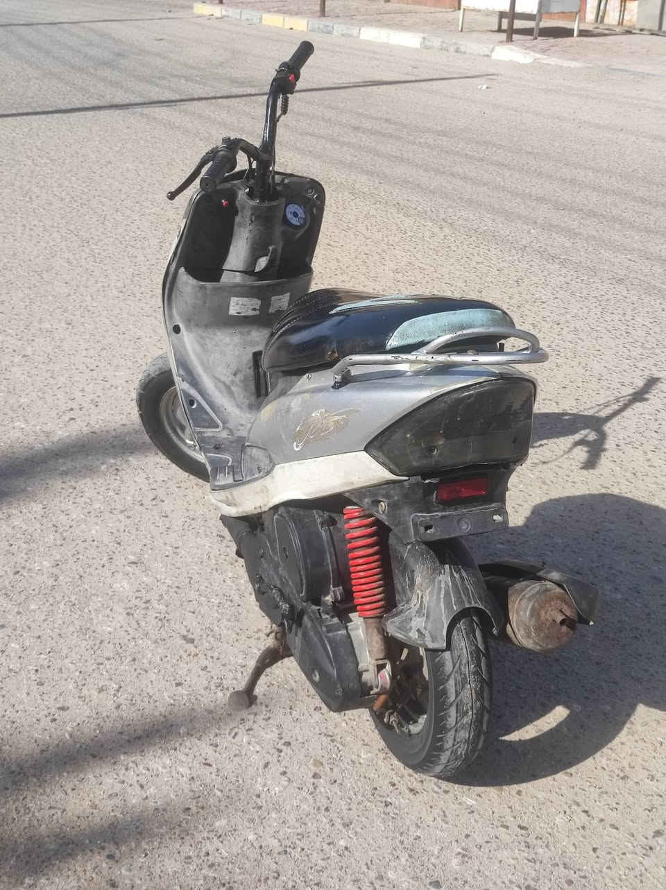 للبيع قجمه 49  سلف وهندر كهربايات كله شغاله كفرات كامله  سعر خاص  هوير


**إذا كنت صاحب هذا الإعلان وتريد حذفه لأي سبب، رجاءا أرسل رسالة إلى الدعم الفني**