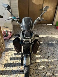 اخوان عندي بايسكل شحن هارلي 5بطاريات على الفحص موديل 2024معروض 600 وبي...