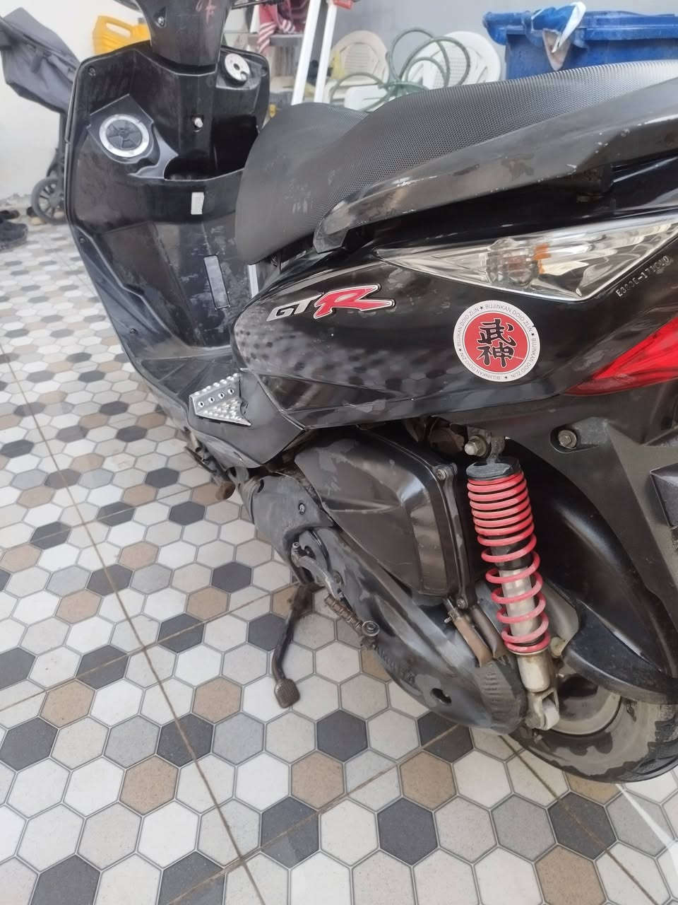 دراجة ماكس ثعلب فول نظافة للبيع مابيها اي نقص
مكاني بغداد حي البنوك 
للتواصل على الرقم ***********
