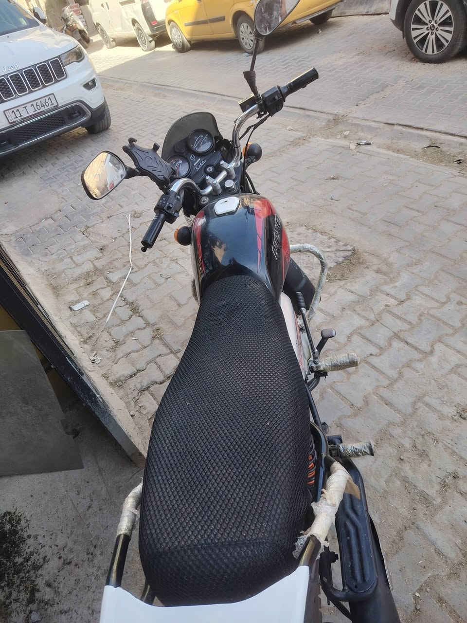 سلام عليكم دراجه بوكسر مرقم بغداد جديده دراجه مكفوله من كلشي ***********
