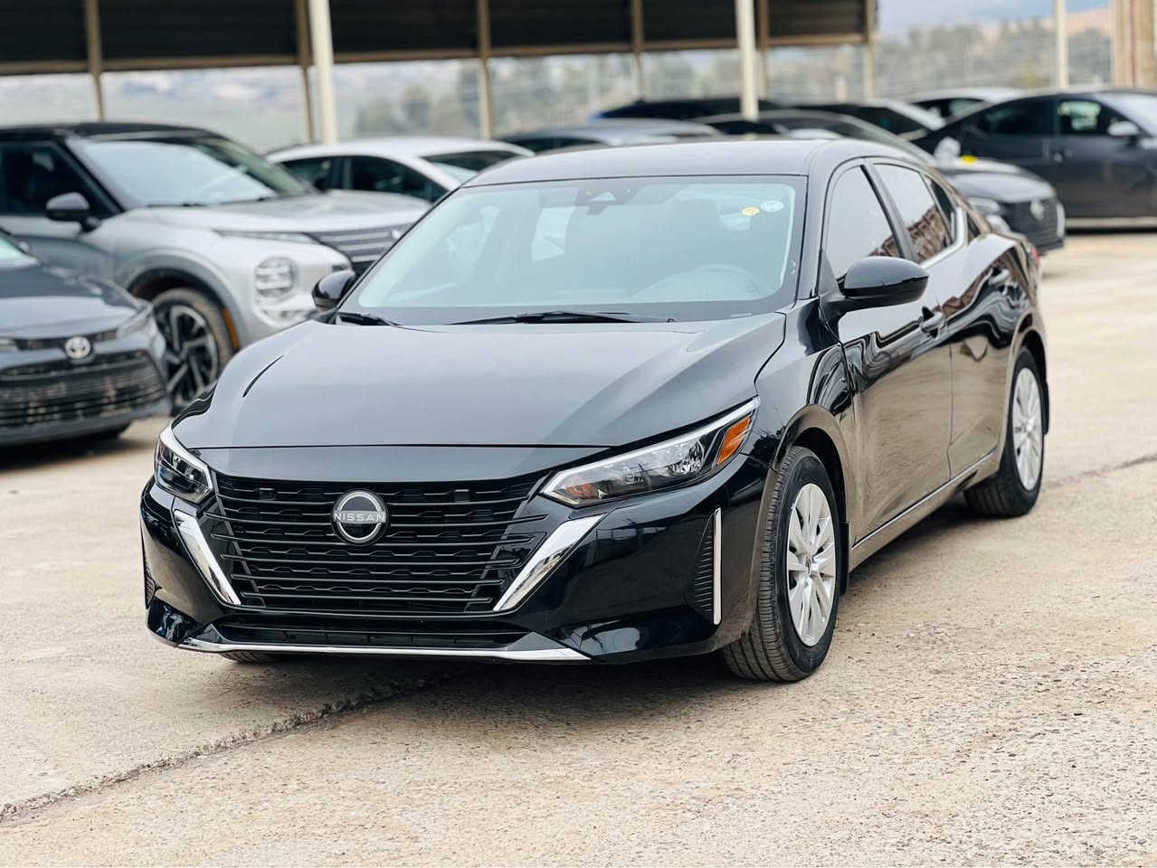 نيسان سنترا : 

موديل : 2025

موصفات : S 

صبغ : بونيد سيارة بدون دواخل 

ماشية : 15 الف ميل 

رقم شاصي : 3N1AB8BV6SY218283

كورك + وتسئاب :- *********** أربيل, العراق
