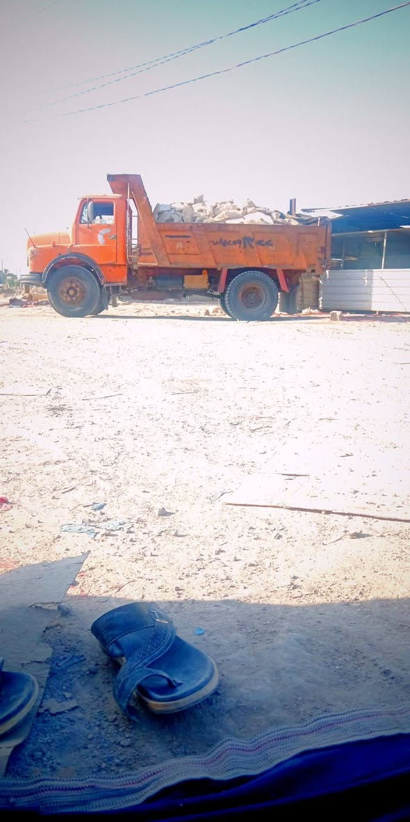 السلام عليكم انته للبيع موديل92محرك ابو ردين 81كير ابو ردين 81 تايرات نضيفات جاهزه للعمل مداور ثاني يوم رقم انكليزي سنويه ٢٠٣٠ للعنوان السماوه الهلال ***********
