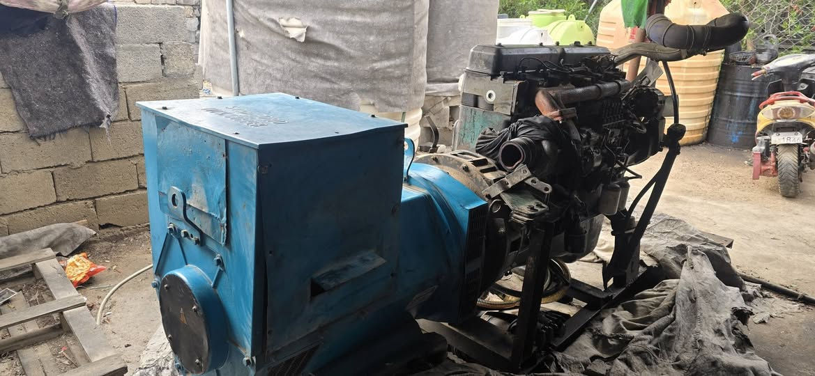 سكانيه ١٣ كاطعه ابيع عله وضعهه
بم ٢٦ تجفيت جيدي كور جيدي شديته وكطعة راس توليد 250كيفي لاديتر موجود بس تعبان  مكانهه واسط الصويره 
رقم الهاتف ***********
