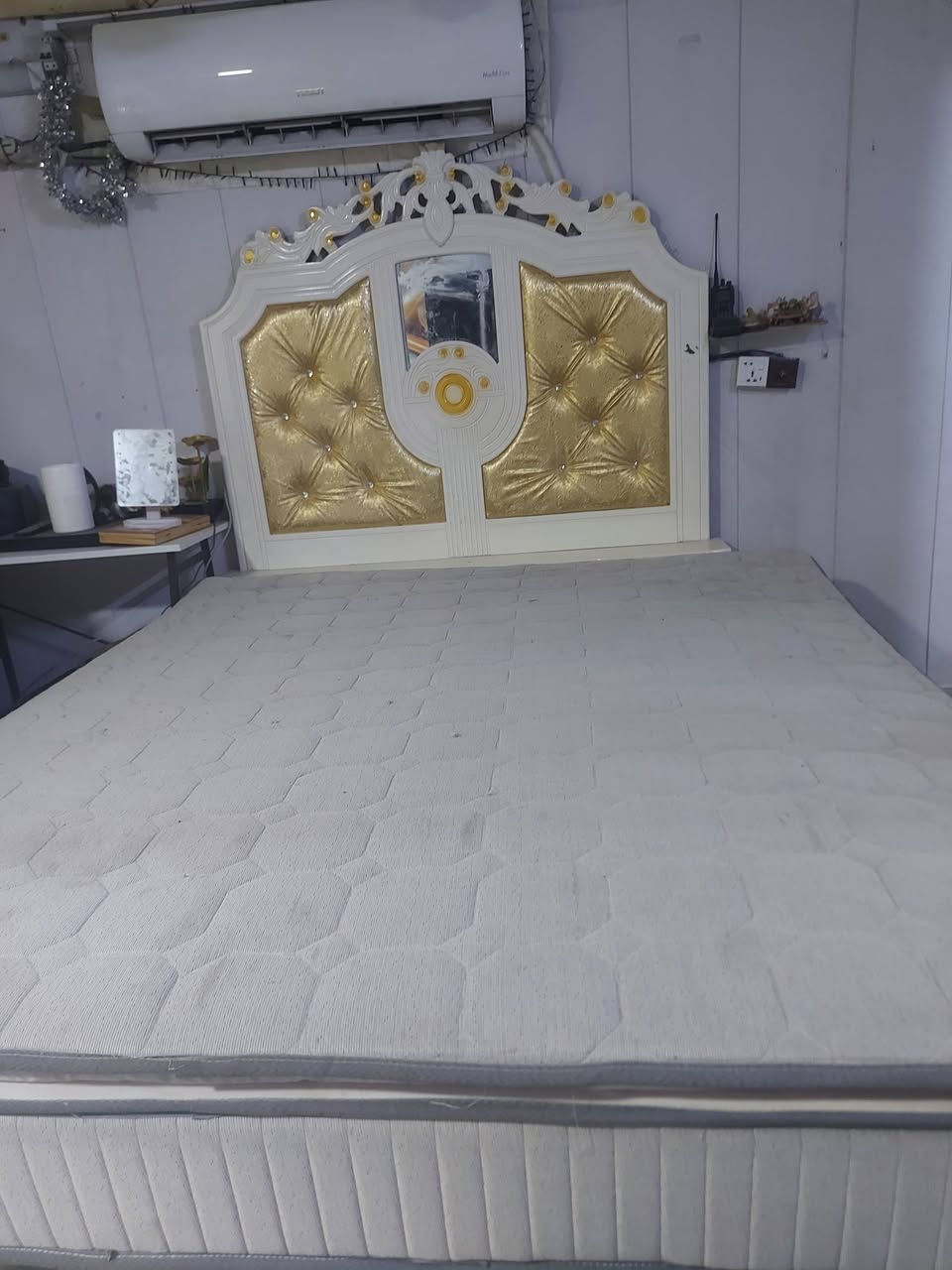غرفه   فقط جربايه وكنتور  لبيع


**إذا كنت صاحب هذا الإعلان وتريد حذفه لأي سبب، رجاءا أرسل رسالة إلى الدعم الفني**